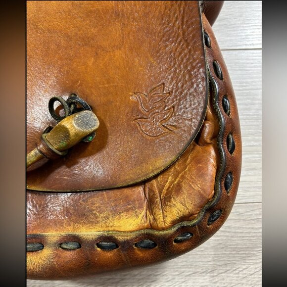 Vintage Leather Hand Tooled Western Style Saddle Shoulder Bag Purse - Picture 4 of 13